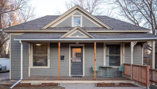 Couples Getaway | Walk to Unc | Free Cruiser Bikes - Foto 4