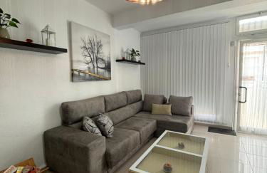 Apartamento Royal Gines II a 10" de Sevilla, a 20" del Aeropuerto de Sevilla - Foto 2