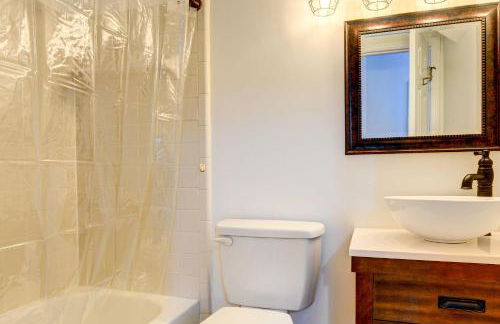 Contemporary Townhome about 7 Mi to Dtwn Raleigh! - Foto 16