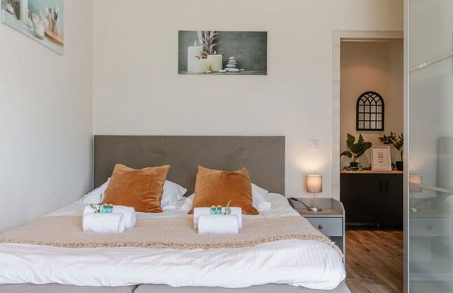 Spacious House With Garden and Parking - Foto 37