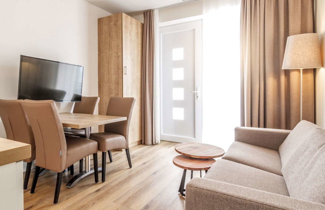 Lakeside Village 3 - Photo 3