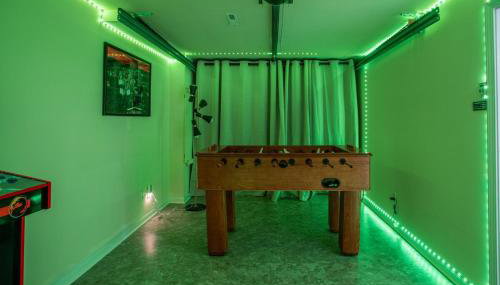 Entire Home on the water, 2 kayaks, Game room, Firepit, BBQ grill, Netflix WiFi - Foto 4, Game Room