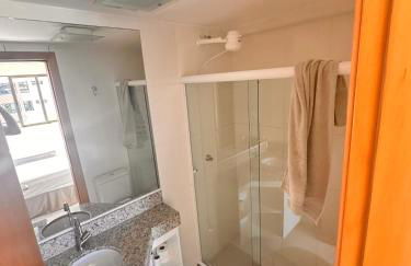 GUARAJUBA PARAÍSO DAS ÁGUAS - APT 2 quartos com AR e TV em TODOS os cômodos - Incluso Roupa de CAMA e BANHO - Filtro de Água Gelada e Maquina de Lavar dentro do APT - TOTAL CONFORTO PARA VC E SUA FAMILIA - Cond A beira da Lagoa e perto da PRAIA - Foto 52