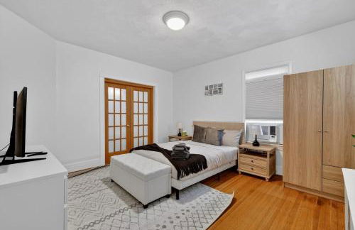 Spacious 2Br home in Malden with AC & heat - Photo 27