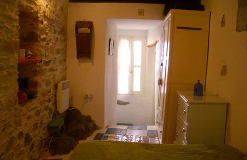 Traditional Medieval Stone house in "Ano Syros" - Foto 15