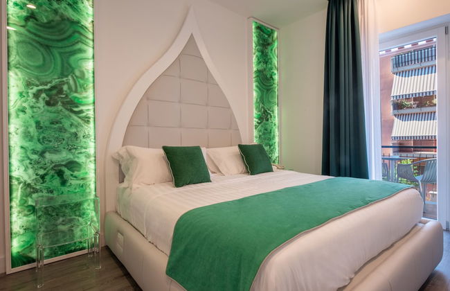 Diamond Suite - Photo 18