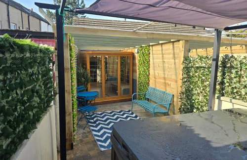 Morecambe Bay Cottage- Hot Tub/ Jacuzzi/sauna - Photo 25