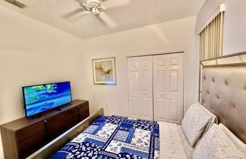 Grand Luxury 4BR Pool Home Near Disney Parks - Foto 10