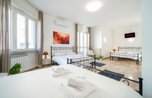 Milano Malpensa 5' - FreePark, Wifi, AC - 3 Suite - Foto 33