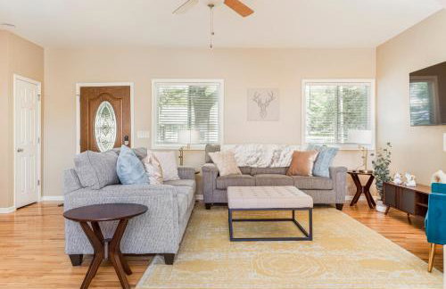 LARGE 5 Bed Lake Geneva Home 4 Blocks from Lake! - Foto 3