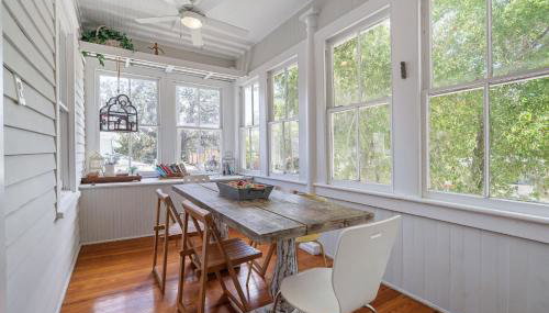 Old City Hideout l Historic l Walk to St George - Foto 2