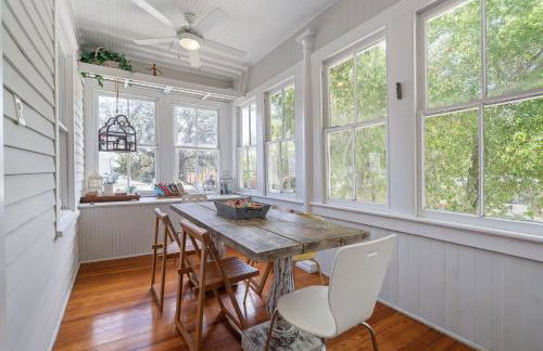 Old City Hideout l Historic l Walk to St George - Foto 2