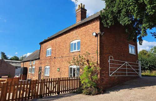 Deepmoor Farmhouse, Doveridge, Derbys. - Foto 1