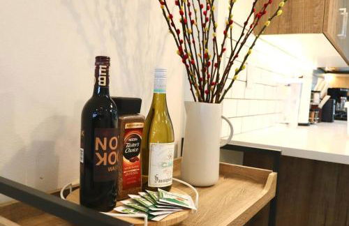 Entire Stunning Townhouse 3br/2.5ba w Parking - Foto 33