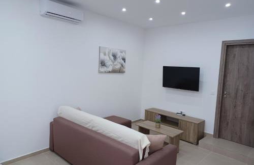 Comfort Apartments - Photo 31