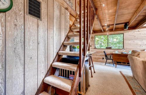 Dock and Resort Perks Quiet Lakefront Cottage - Foto 15