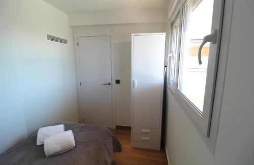 Atico loft de lujo con terraza espectacular y vista a los 2 castillos - Photo 17