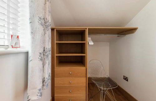 Modern contemporary home in beautiful setting - Foto 79