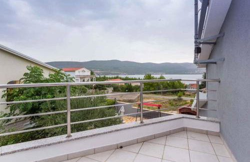 House Neda - Photo 16