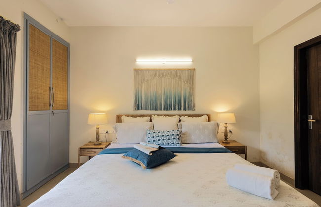 Alaya Stays Veera Marina 1BHK with Pool - Foto 10