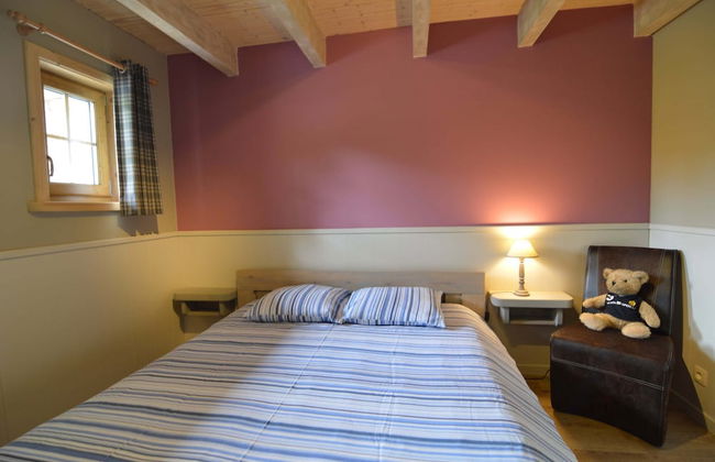 Sumptuous Chalet in Septon with Sauna & Hot Tub - Photo 25