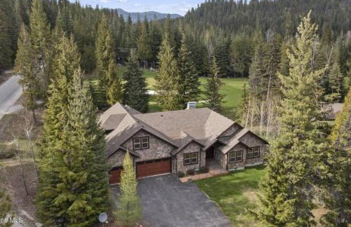 Beautiful Priest Lake Home on the Golf Course - Foto 1