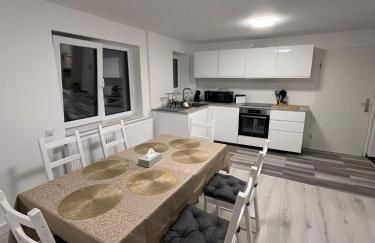 Black Forest Gate Apartment - Foto 8