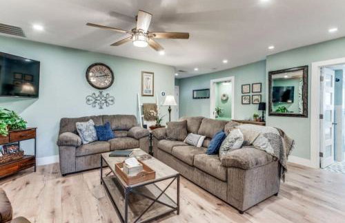 Stockyards! Less than 3 mins-Sleeps 8 -Gable House - Photo 6