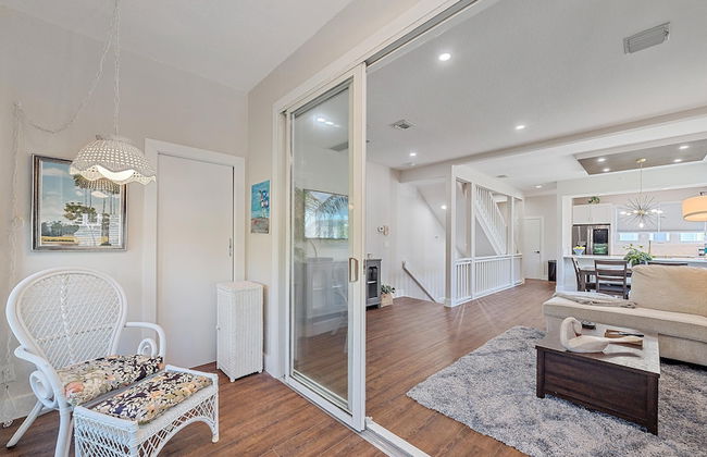 Sunshine Cottage At Cedars 2 Bedroom Condo by RedAwning - Foto 18