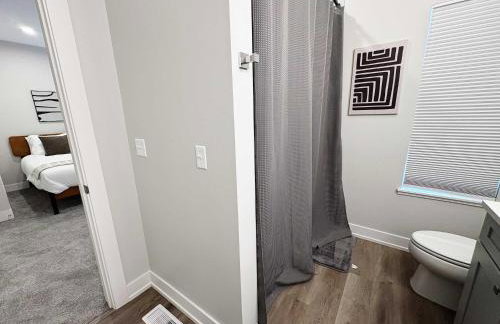 Warrenville Retreat 4BR 3 Bath Townhouse - WV2 - Foto 36