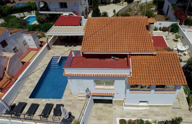 Private Family Retreat With Pool Short Walk to the Sea - Foto 24