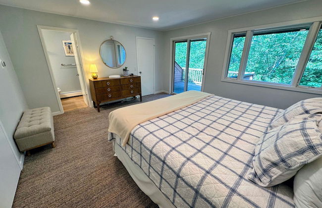 A1 Luxury Bretton Woods Ski-in Ski-out Townhome Next to Beginner ski Area Fast Wifi Keyless Entry - Photo 79