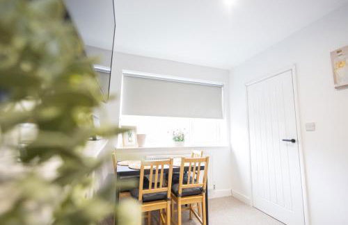 Comfortable 3-Bed House - Foto 49