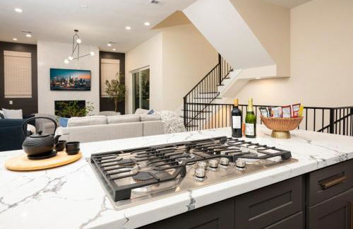 Rodeo Special! 4BR Luxury, Houston Rooftop Views - Foto 8