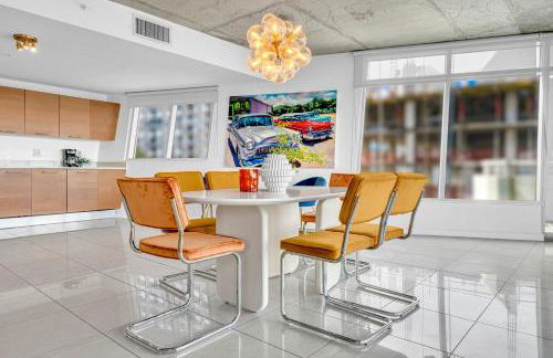 Miami Vice - Central Midtown Pool and Parking - Foto 12