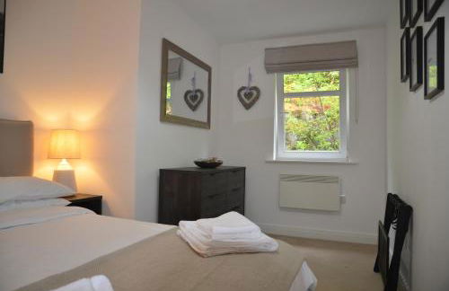 SCOTTISH HIGHLANDS Superb 2 bedroom apartment. - Photo 10