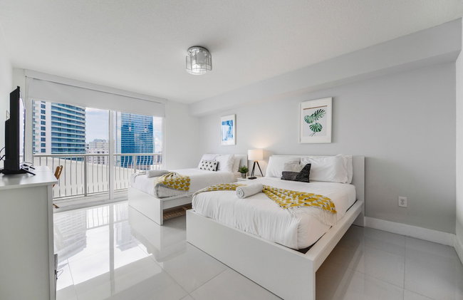 The Club- RE Rentals - Photo 10