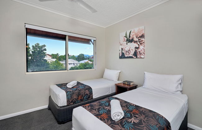 North Cove Waterfront Suites - Photo 14