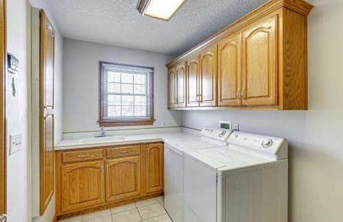 6 Mi to Town Peaceful Lima Home! - Photo 21