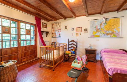 Awesome Home In Villa Di Piteccio - Foto 22