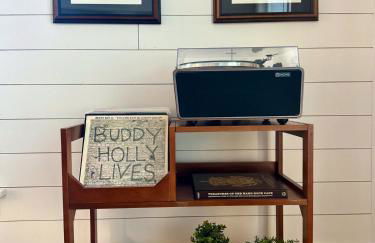 A Calm, Stylish Retreat - Steps to Lake, Downtown, and Surf District - Foto 20