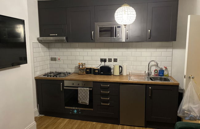 1 Bedroom Flat in Well Connected Part of London - Foto 6