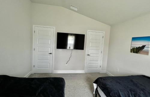 4BR Retreat Near Warm Mineral Springs & Beaches - Foto 24