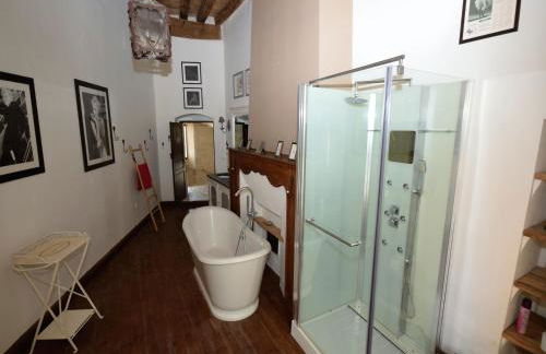 Castle 12th century with private pool close to Agen - Foto 7