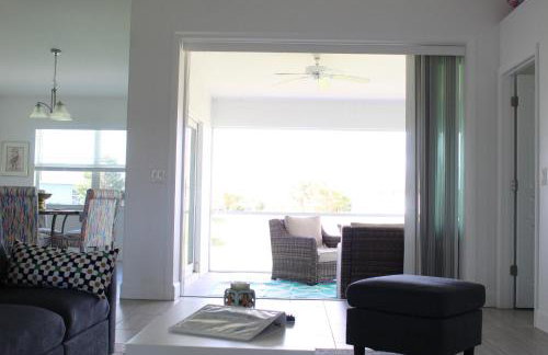 Paradise Home, Tranquil canal view 3-BDR in Golfers paradise - Foto 40