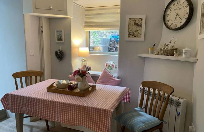 Lovely 2-bed Cottage in Blaenau Ffestiniog - Photo 2