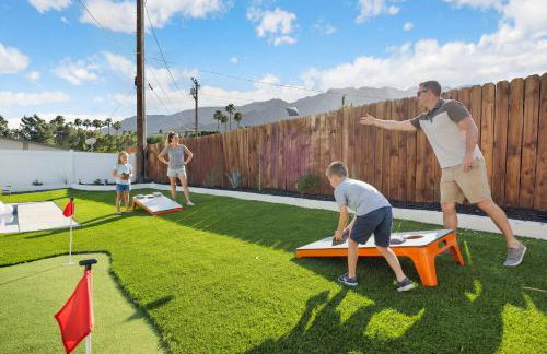 Desert Glow Getaway - Pool - Lounging - Backyard Games - Foto 52