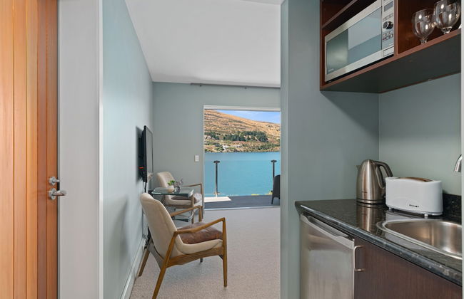 LAKE FRONT 3-BEDROOM APARTMENT WITH LAKE ACCESS - Foto 5