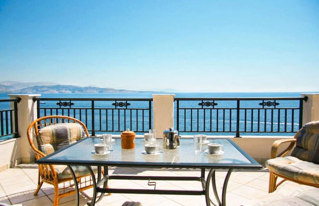 Villa Kerkyroula Large Private Pool Walk to Beach Sea Views A C Wifi Car Not Required - 1972 - Foto 16