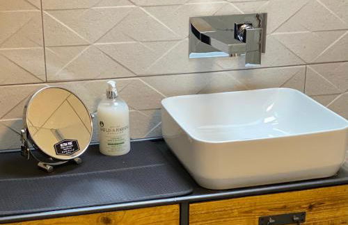 1 bed - Sleeps3 - Free Parking - 5 min to Centre - Foto 37